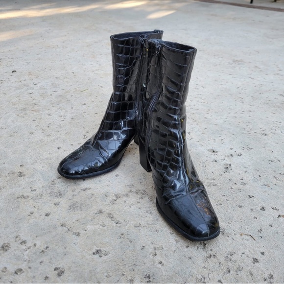 Charles David Black Vintage 90s Patent Leather Embossed Mid-calf Square Toe Heel - Picture 9 of 9